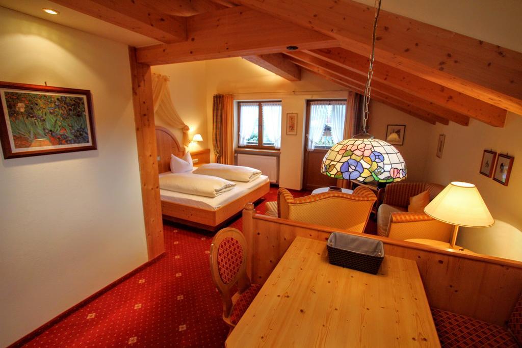 Hotel Gatterhof Riezlern Pokoj fotografie